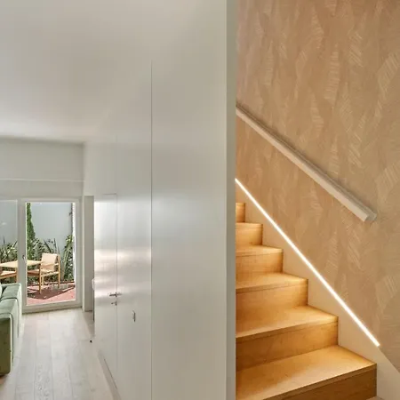 Chic 1-bedroom Townhouse Near The Historic Centre
