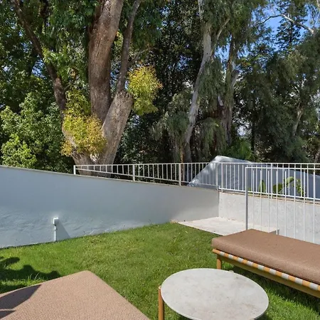 Chic 1-bedroom Townhouse Near The Historic Centre