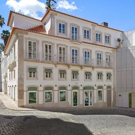 Chic 1-bedroom Townhouse Near The Historic Centre Σπίτι διακοπών Lisboa